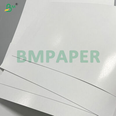 310 гсм Гладкая стойкость к складыванию Черное ядро TCG Cardstock для печати игровых карт
