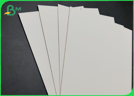 Площадь из необработанной целлюлозы покрытая FBB Ivory Board 305g / 345g Оффсетная печать