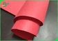 рулонов ткани бумаги 0.3mm материал сумок 0.55mm Recyclable красных Kraft Washable