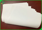 Белая ровная бумага 787mm 50gsm Woodfree бумажная Uncoated смещенная в крене